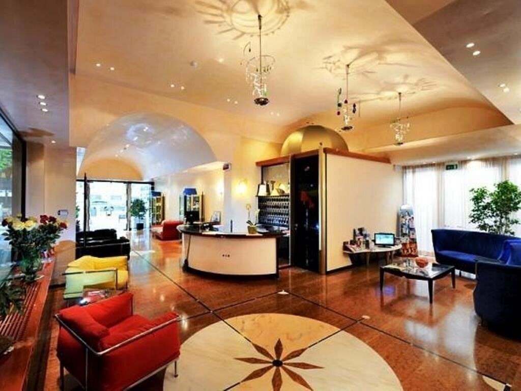 Вид Miramare Et De La Ville 3*