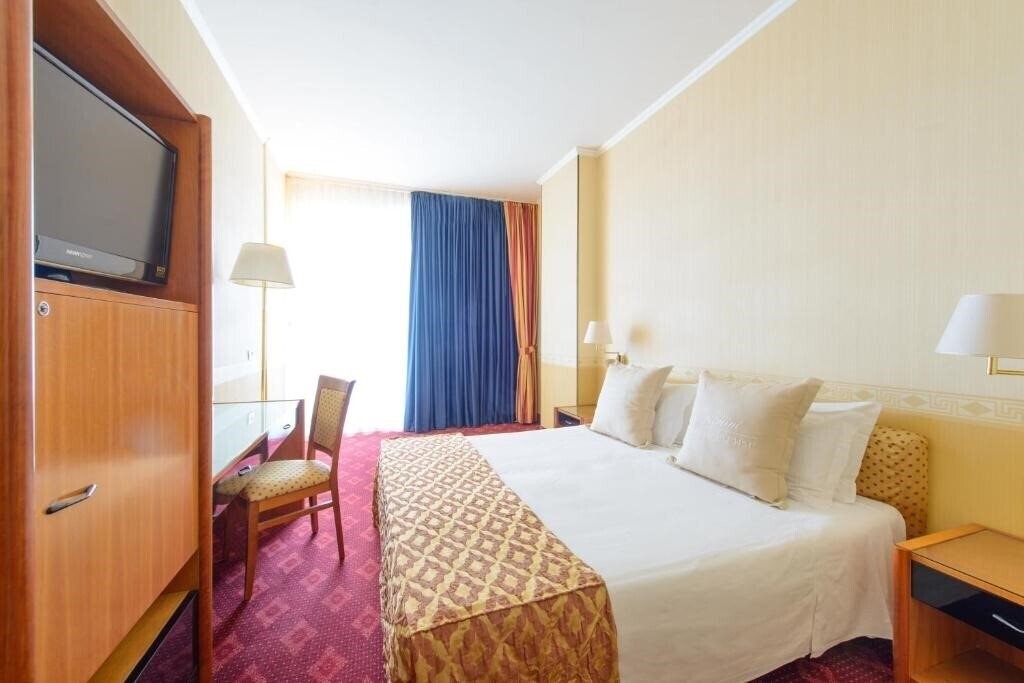 Апартаменти Admiral Art Hotel 4*