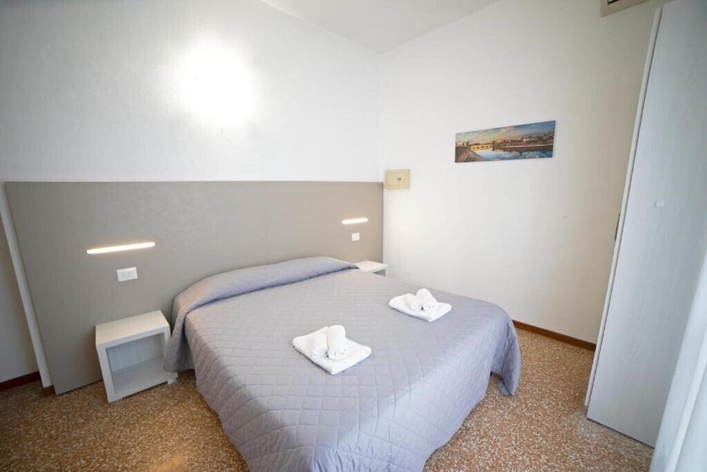 Панорама Hotel Ischia 2*