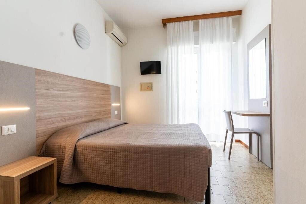 Картинка Hotel Ischia 2*