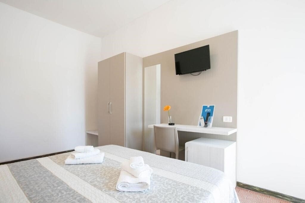 Фотографія Hotel Mara 2*