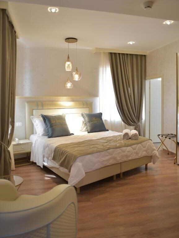 Готель Amsterdam Suite Hotel & SPA 4*