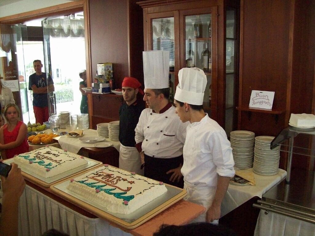 Апартаменты Zeus 3*