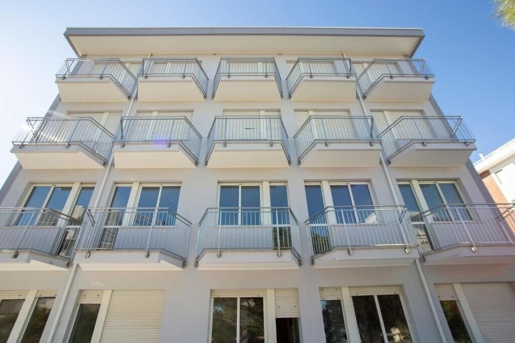 Отель Hotel Perla 3*