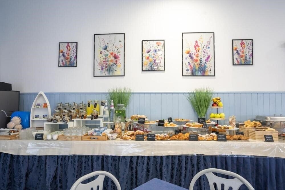 Отель Hotel Kelly 2*