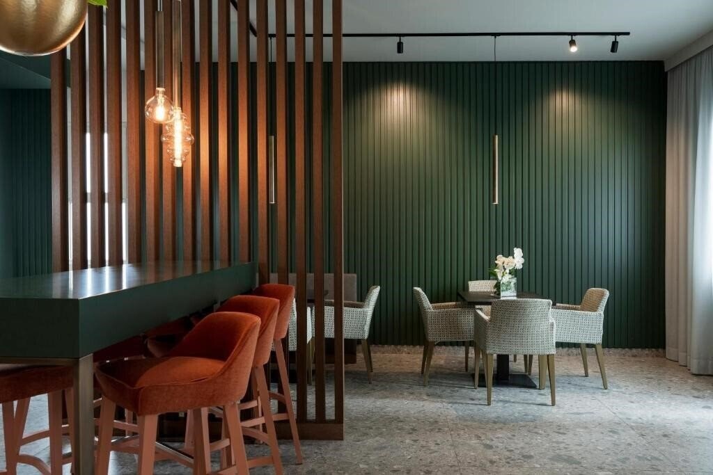 Апартаменти The Regent Boutique Hotel 3*