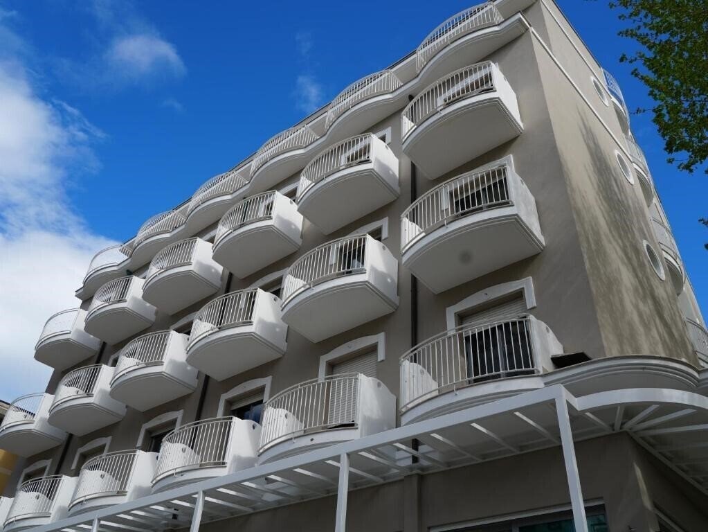 Апартаменти Hotel Regal 4*