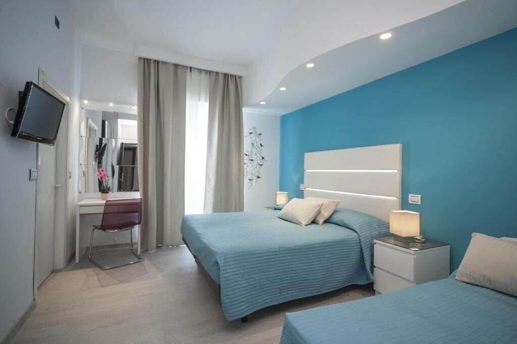 Апартаменты Levante 4*