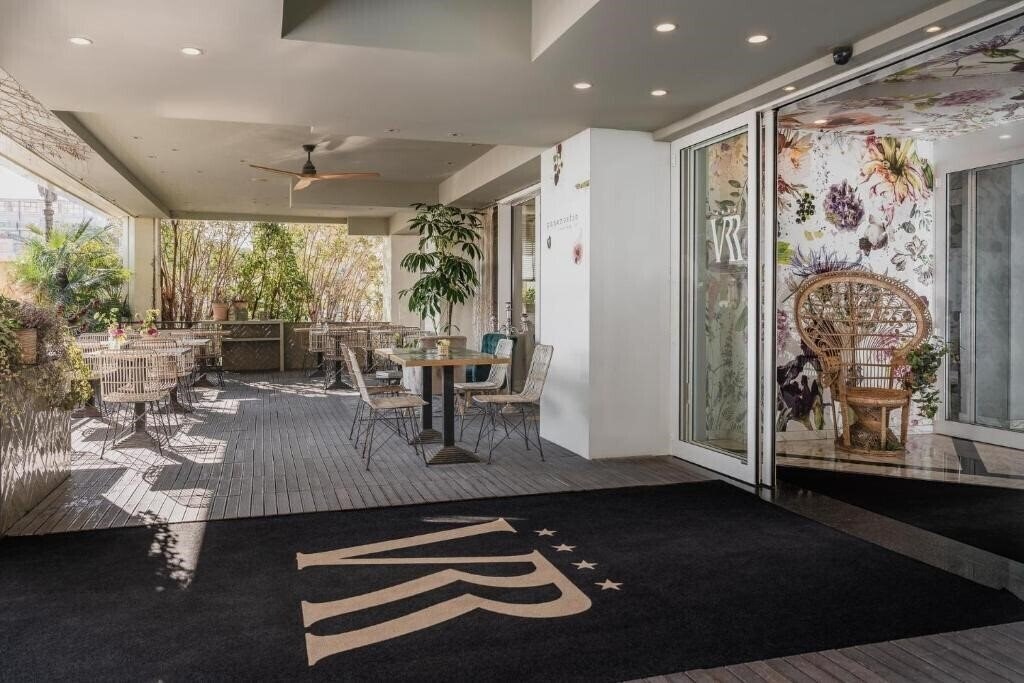 Отель Villa Rosa Riviera 4*