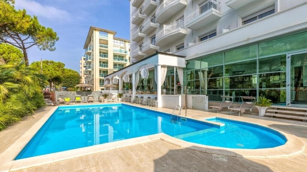 Готель Continental 4*