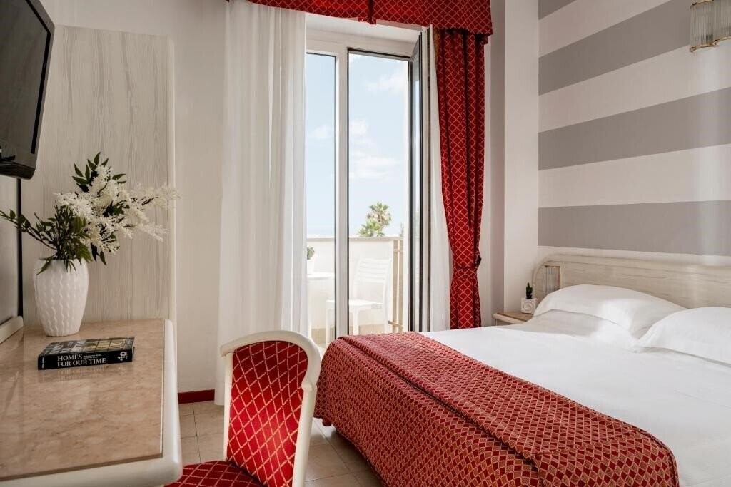 Панорама Du Soleil 4*