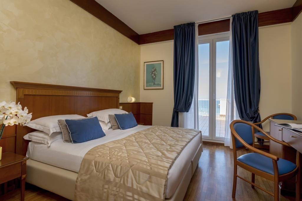 Панорама Bellevue 4*