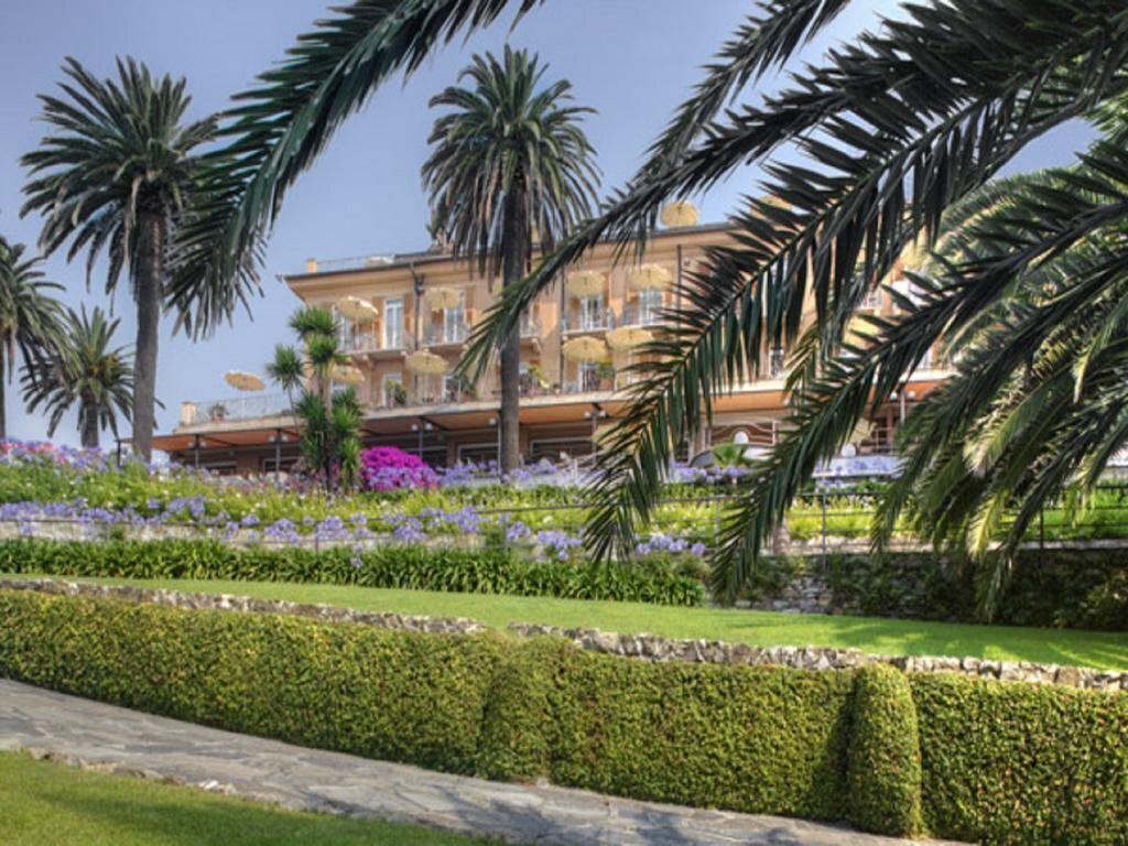 Територія Continental 4*