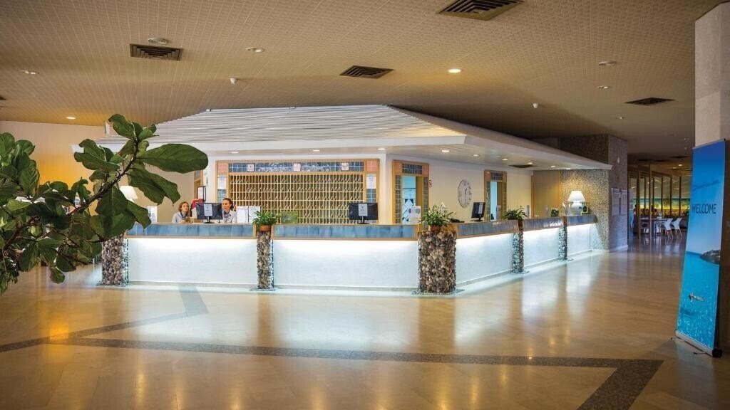 Территория Baia Di Conte 4*