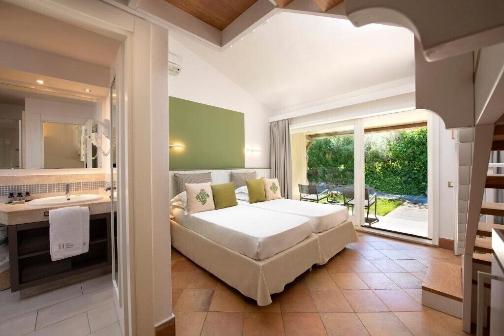 Апартаменты Chia Laguna Resort - Village 4*