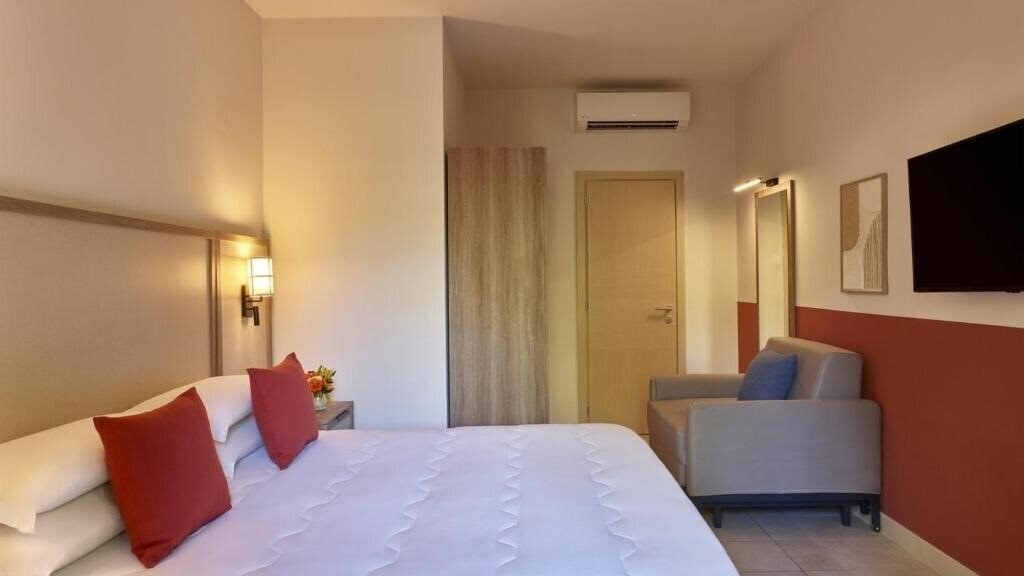 Апартаменты Calaserena Resort (ex. Calaserena Village) 4*