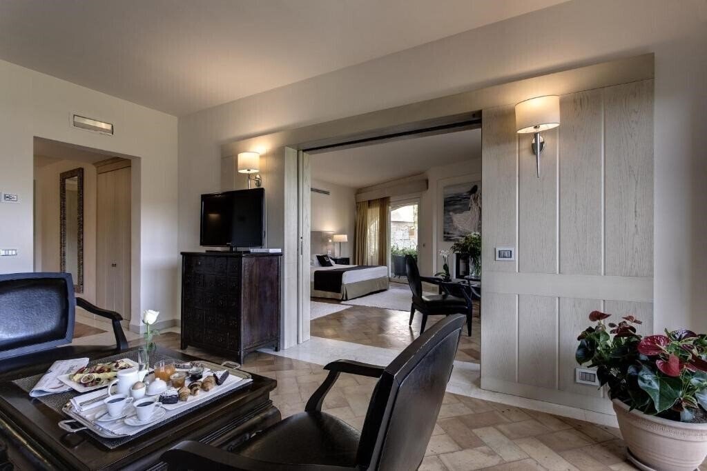 Вид L'Ea Bianca Luxury Resort (ex. L E A Bianca Luxury Resort) 5*