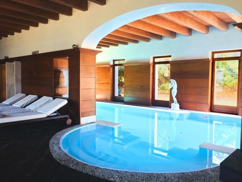 Вид Villa Las Tronas 5*