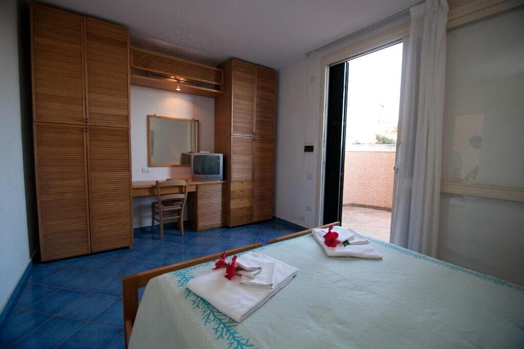 Фото Club Esse Roccaruja 4*