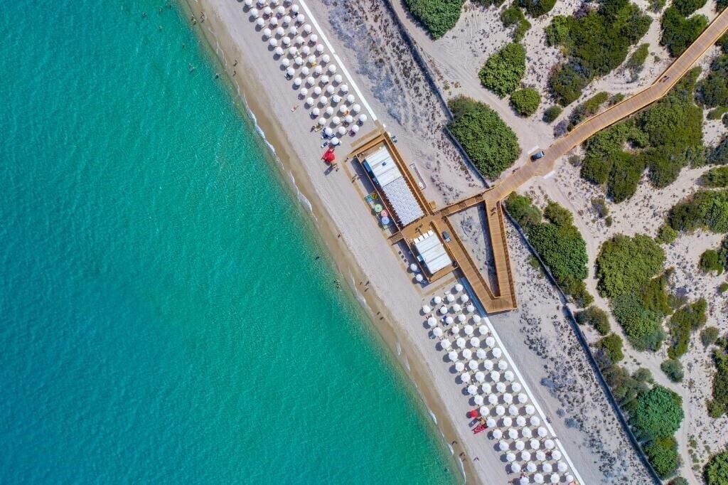 Вид Is Serenas Badesi Resort (ex. Bluserena Is Serenas Badesi Village) 4*