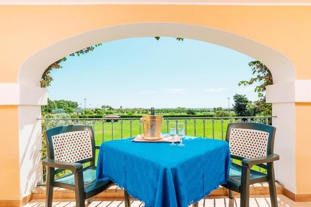 Вид Sentido Orosei Beach (ex. Club Hotel Orosei Beach) 4*