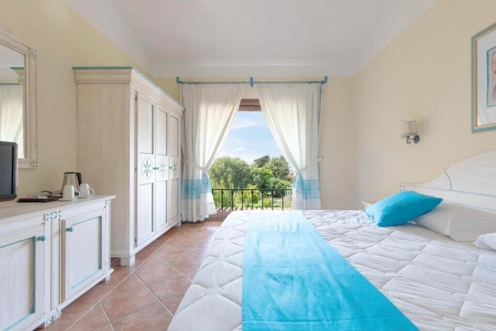 Територія Sentido Orosei Beach (ex. Club Hotel Orosei Beach) 4*