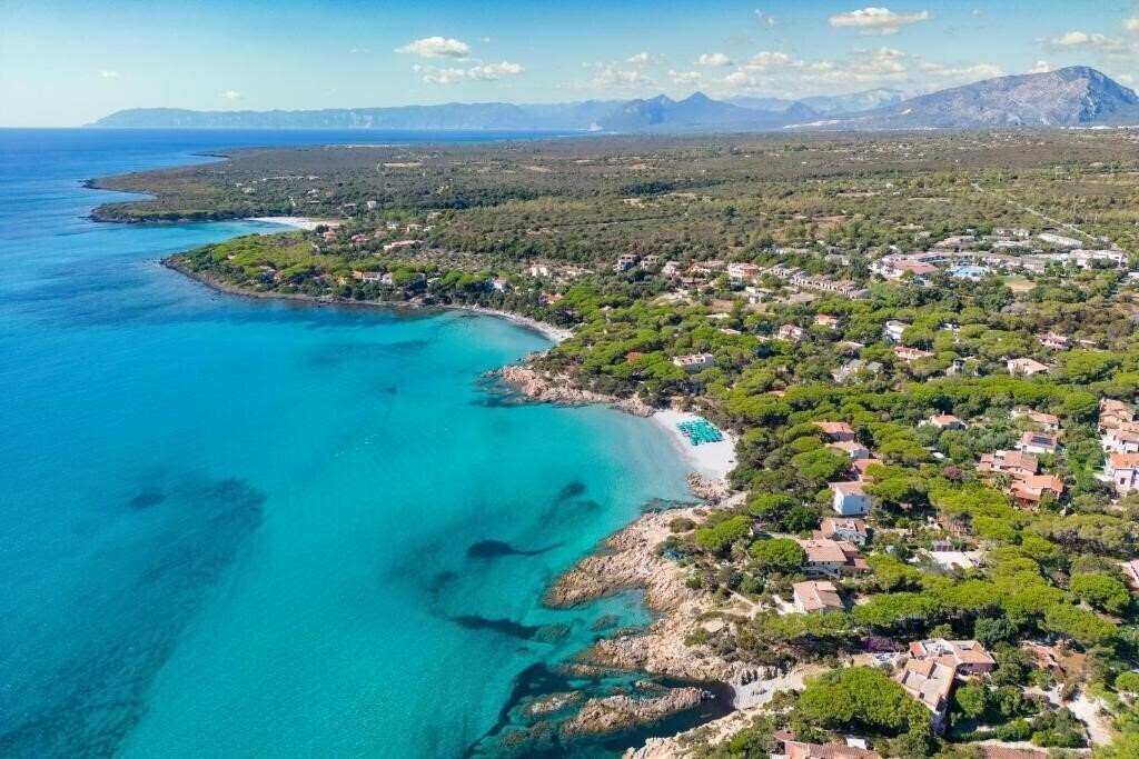 Отель Nicolaus Club Quattro Lune 4*