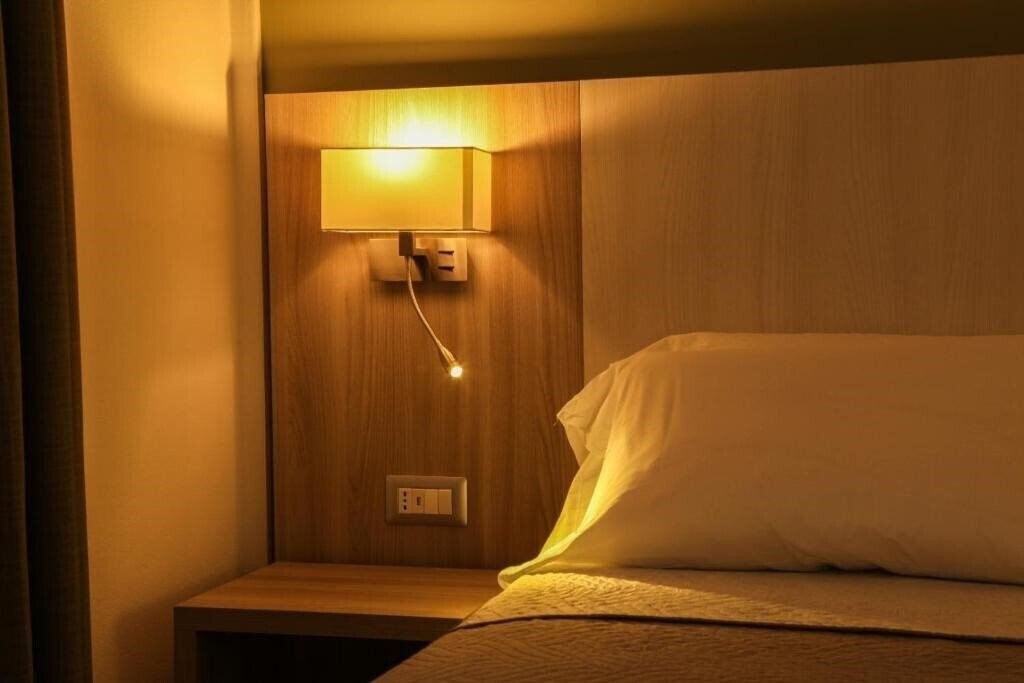 Панорама Hotel Pausania Inn 3*