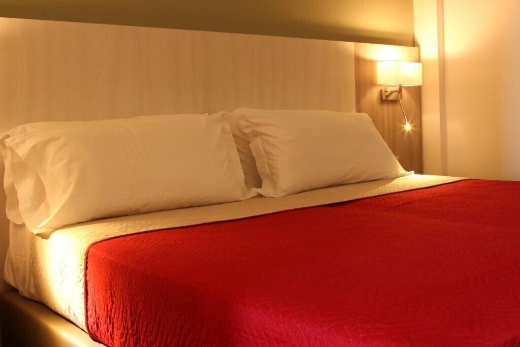 Апартаменти Hotel Pausania Inn 3*