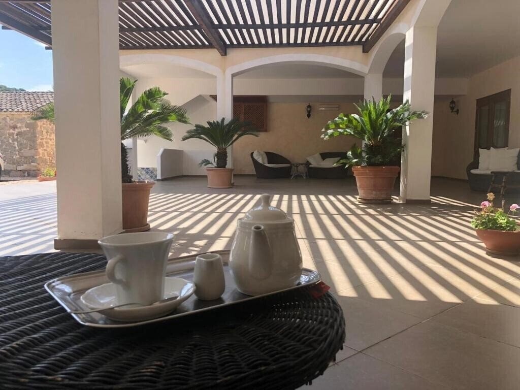 Апартаменти Hotel Valkarana 4*