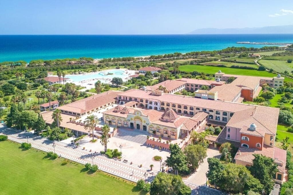 Отель Club Hotel Marina Beach 4*