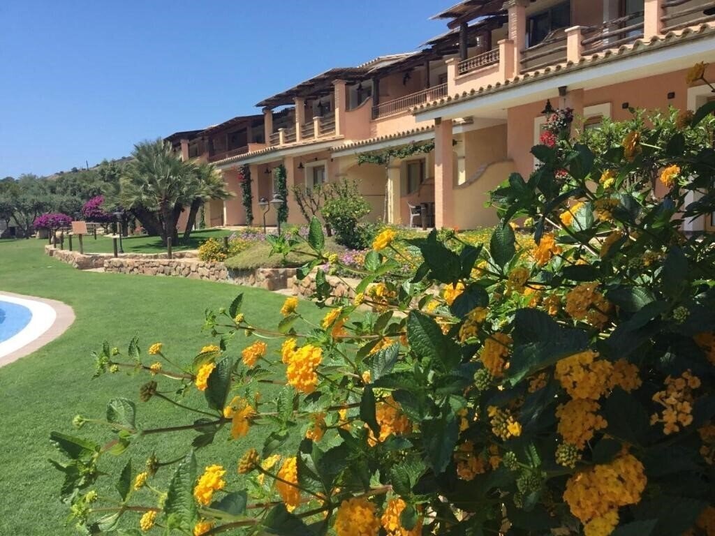 Фото Su Giganti Hotel Ristorante 3*