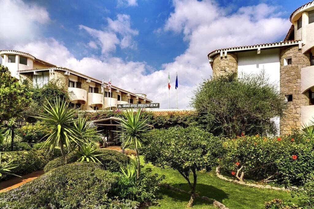 Территория Grand Hotel Smeraldo Beach 4*