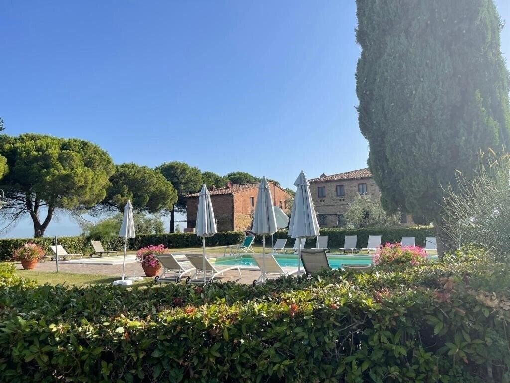 Фото Castellare di Tonda Resort & Spa 4 4*