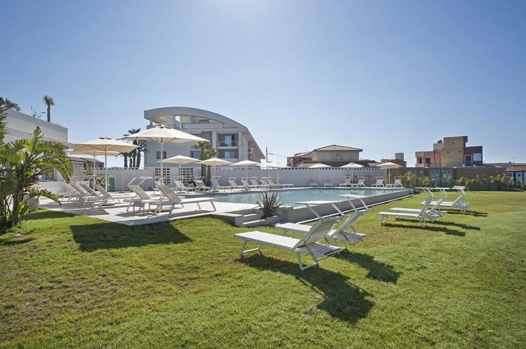 Панорама Modica Beach Resort (Marina Di Modica) 4*