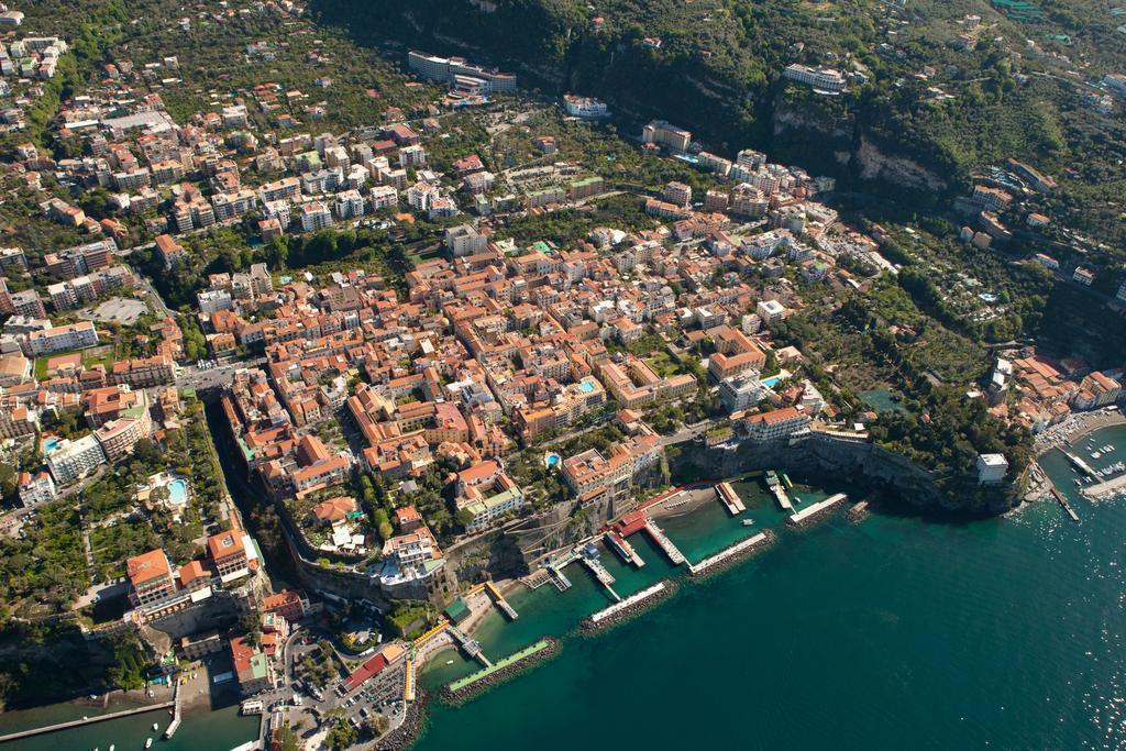 Апартаменти Il Faro 3*