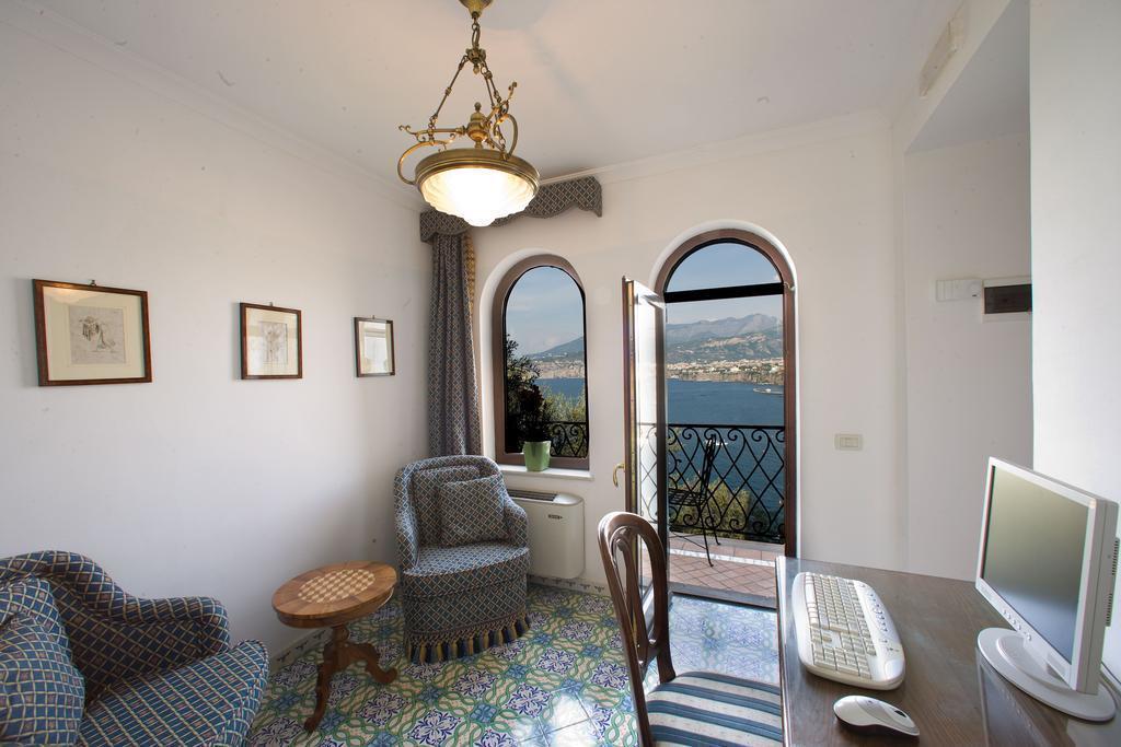 Апартаменти La Tonnarella 4*