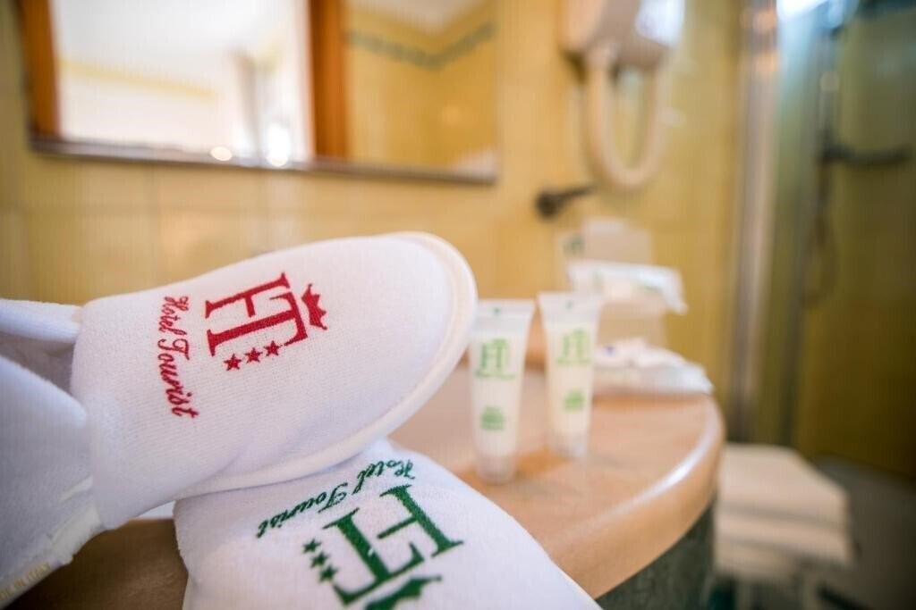 Фотографія Tourist Hotel 3*