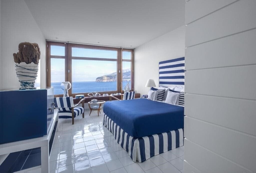 Вид La Minervetta 4*