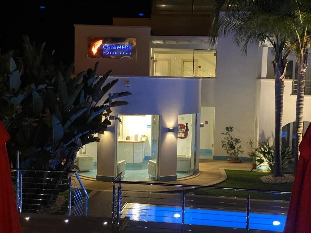 Картинка Ganimede 4*