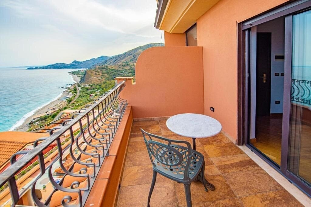 Вид Baia Taormina - CDSHotels (ex. Baia Taormina Grand Palace) 4*