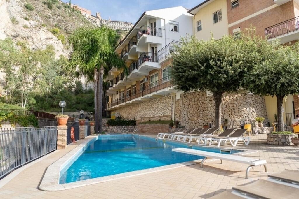 Готель Hotel Corallo 4*