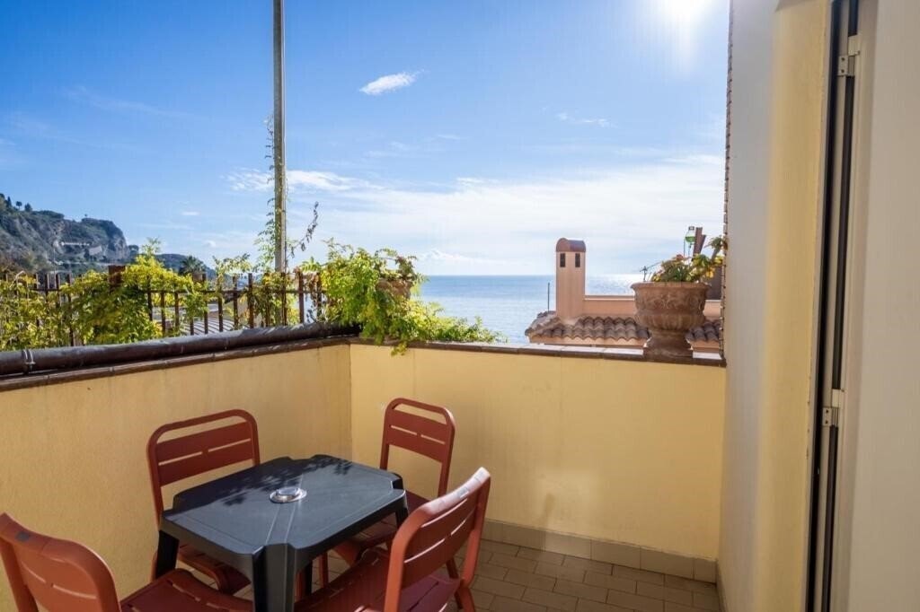 Апартаменти Hotel Corallo 4*