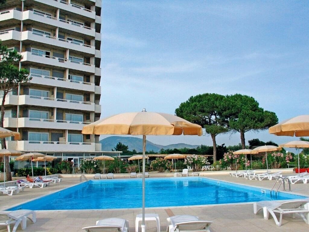 Вид Appartamenti Torre del Sole 4*