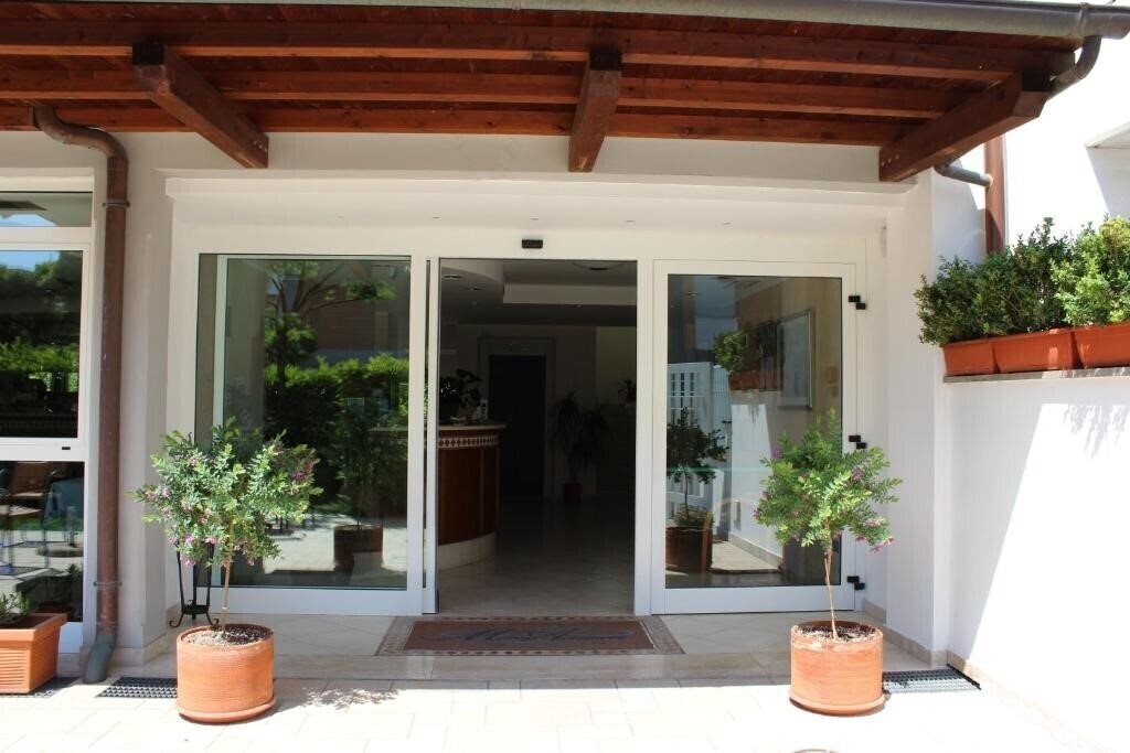 Територія Mare Azzurro 3*