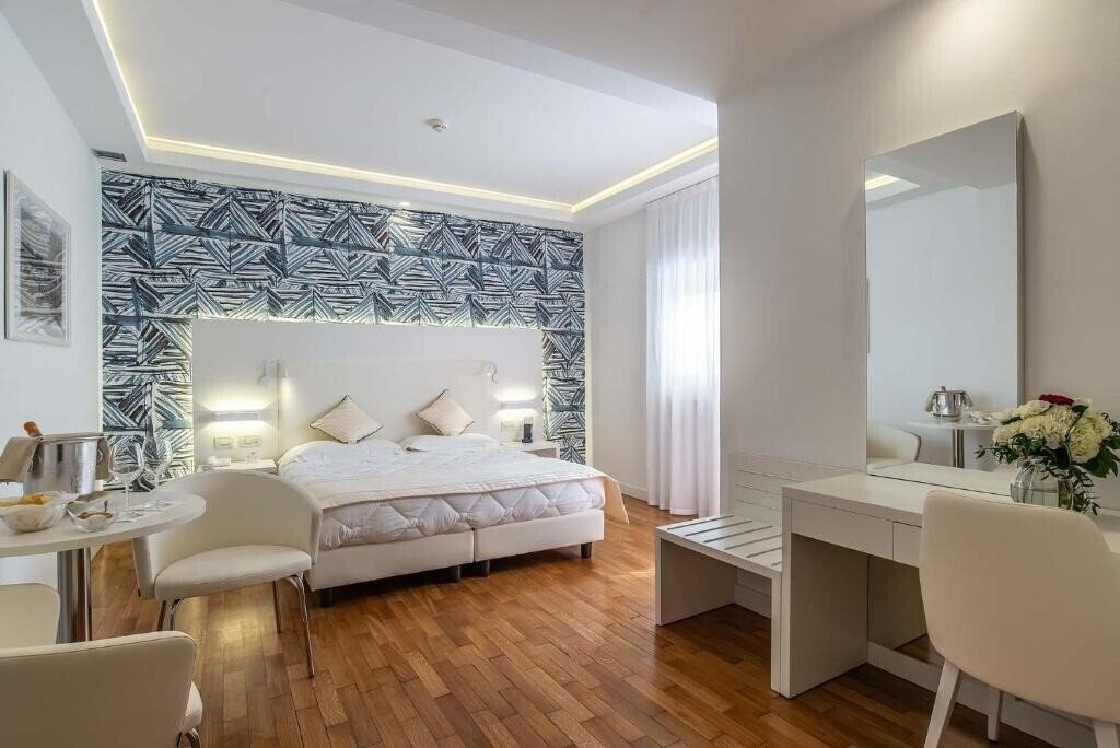 Апартаменти Versilia Palace 4*