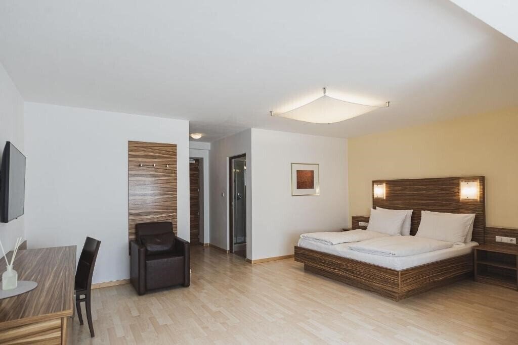 Апартаменти Brotz 3*