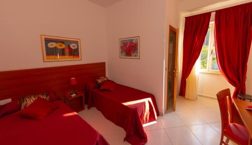 Апартаменти Solaria 4*