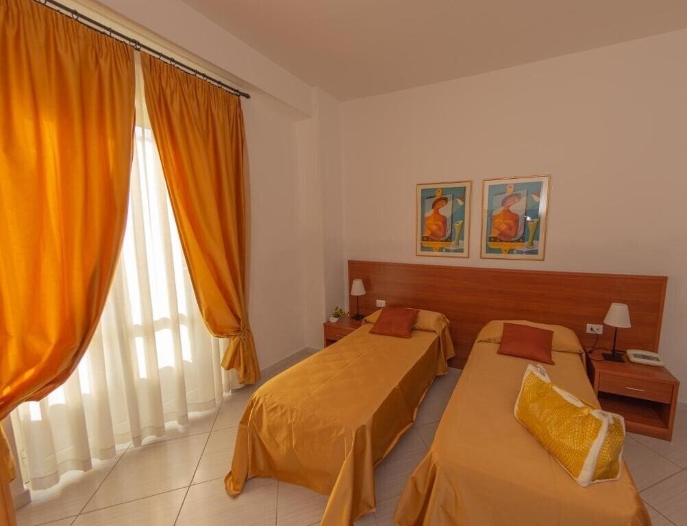 Панорама Solaria 4*