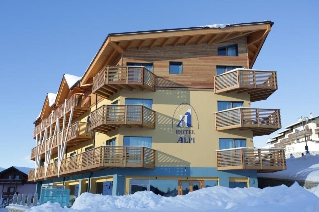 Апартаменти Hotel Delle Alpi 3*